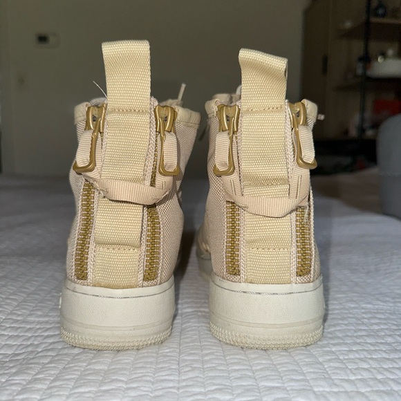 Nike SF Air Force 1 mid in mushroom, zip down back sneakers - Picture 4 of 9